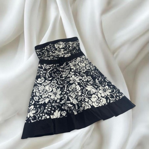 B. Smart Dresses & Skirts - B smart black white floral graphic strapless dress Y2K vintage fairy boho